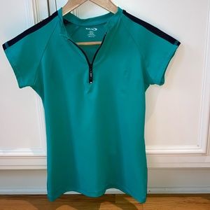 Sport NWOT green shirt. Raglan short sleeves. Body Up.